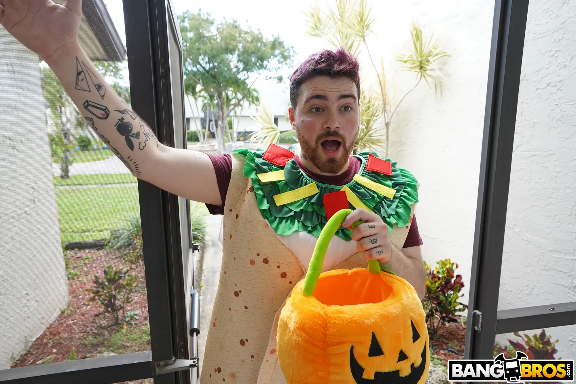 Serena Santos en 'Pene o trato' from 'Bangbros' (foto 207) Bangbros 'Pene o trato' protagonizando Serena Santos (foto 207)