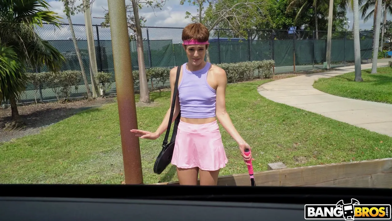 Bangbros 'Estrella anal semiprofesional' protagonizando Sidra Sage (foto 825)