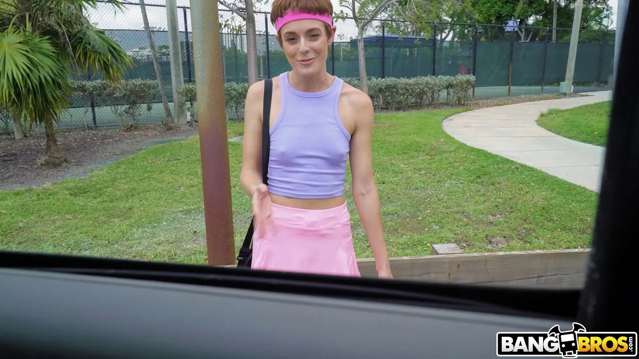 Bangbros 'Estrella anal semiprofesional' protagonizando Sidra Sage (foto 900)