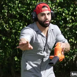 Skyla Novea en Ama de casa tetona se folla al jardinero (foto 238) Skyla Novea en 'Bangbros' Ama de casa tetona se folla al jardinero (Miniatura 238)