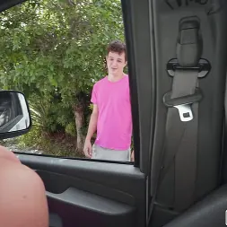 Slimthick Vic in 'Bangbros' Reverse Bus! (Thumbnail 910)