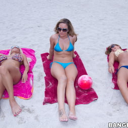 Sofia Ressen in 'Bangbros' Beach Babes (Thumbnail 1)