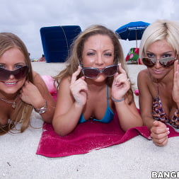 Sofia Ressen in 'Bangbros' Beach Babes (Thumbnail 32)