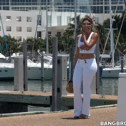 Sophia Castello en 'Bangbros' Me encantan las latinas con un culo enorme (Miniatura 10)