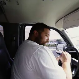 Sophie Leon en 'Bangbros' La Tía se sube al bus (Miniatura 32)