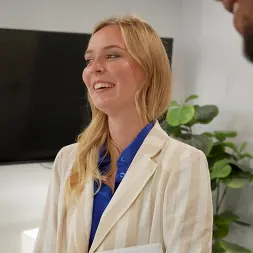 Stella Sedona en 'Bangbros' A un agente inmobiliario le encanta el sexo anal (Miniatura 92)