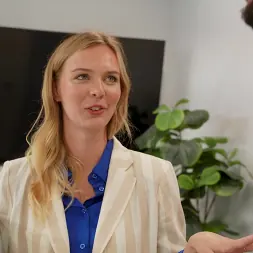 Stella Sedona en 'Bangbros' A un agente inmobiliario le encanta el sexo anal (Miniatura 138)