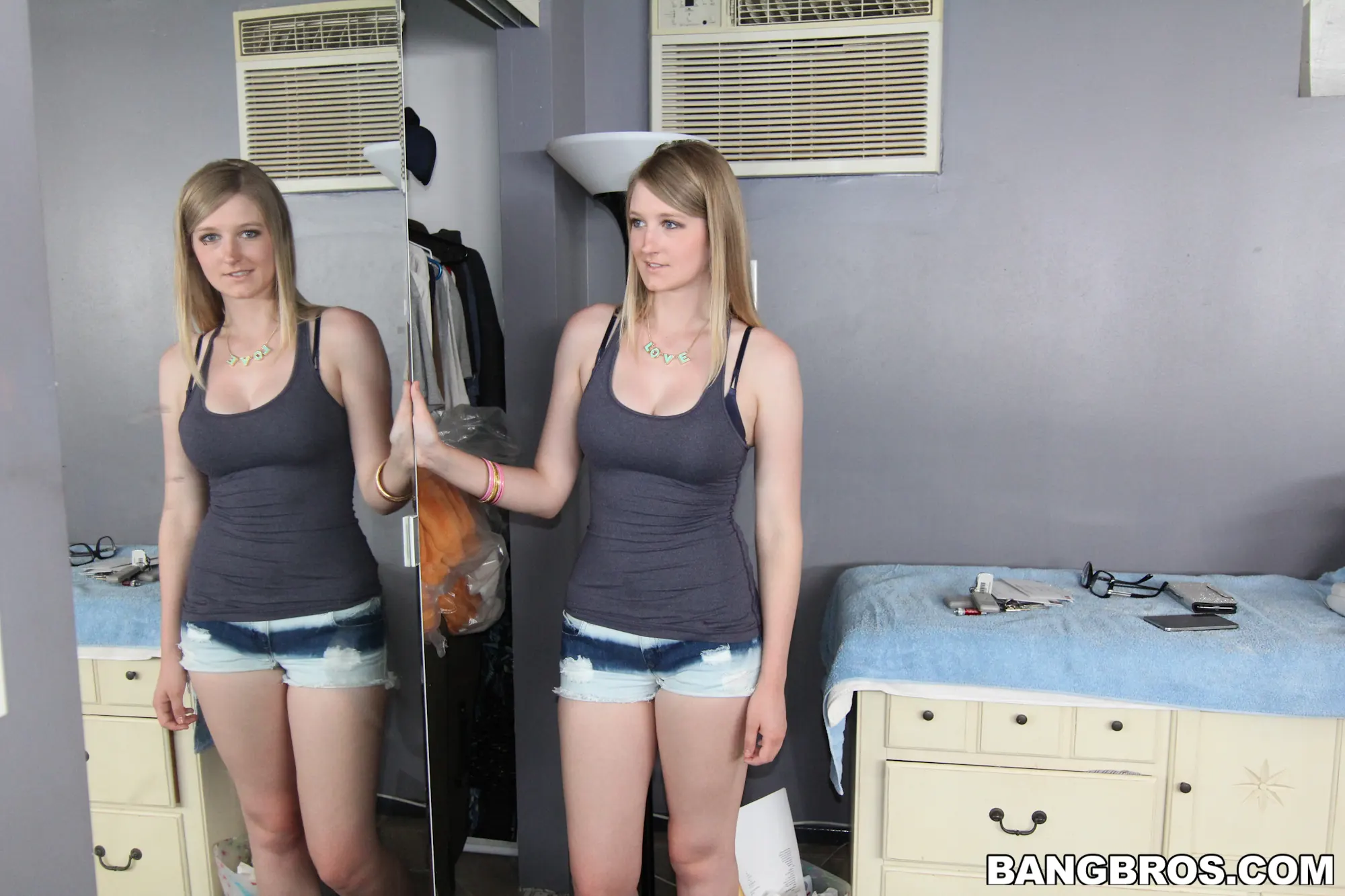 Bangbros 'White Girl In Hot Interracial Sex' starring Summer Carter (Photo 12)