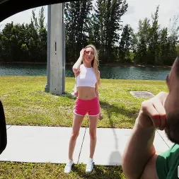 Sweet Sophia en El golpeteo de la dulce Sofía (foto 675) Sweet Sophia en 'Bangbros' El golpeteo de la dulce Sofía (Miniatura 675)