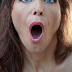 Syren De Mer in 'Bangbros' Milf Fucks Daughters Boyfriend (Thumbnail 168)