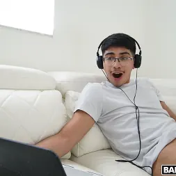 Syren De Mer en 'Bangbros' Madrastra ayuda a su hijastro cachondo (Miniatura 80)