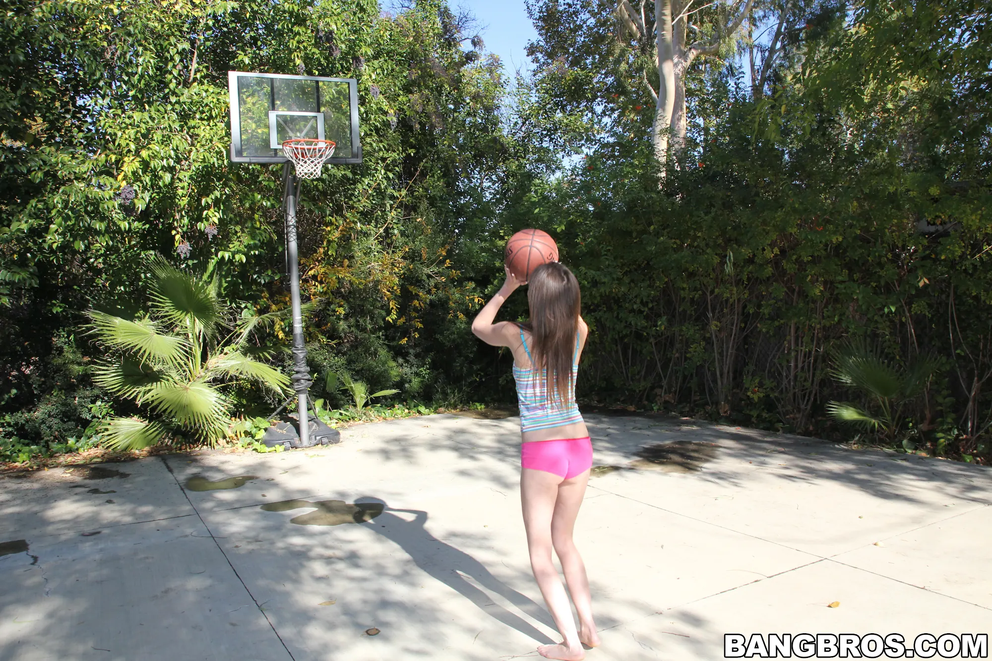 Tiffany D.Gore en 'Sexo caliente después de un masaje' from 'Bangbros' (foto 33) Bangbros 'Sexo caliente después de un masaje' protagonizando Tiffany D.Gore (foto 33)