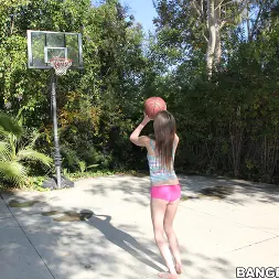 Tiffany D.Gore en 'Bangbros' Sexo caliente después de un masaje (Miniatura 33)