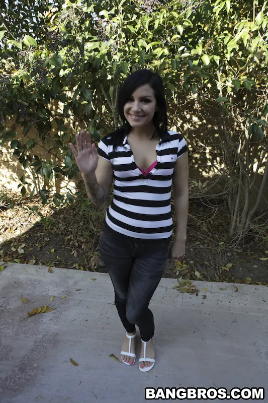 Bangbros 'Trucos de pene' protagonizando Tori Lux (foto 18)