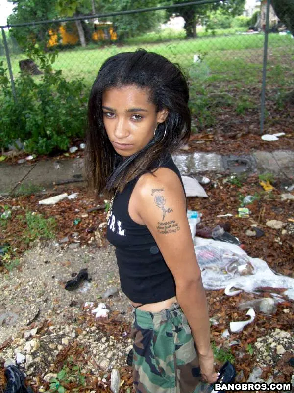 Bangbros 'Where the hood at!' starring Trinity (Photo 3)