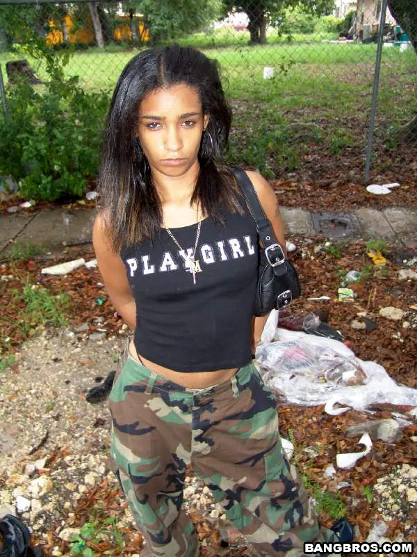 Bangbros 'Where the hood at!' starring Trinity (Photo 4)