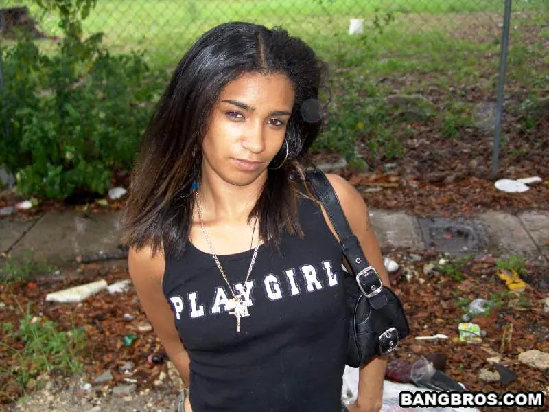 Bangbros 'Where the hood at!' starring Trinity (Photo 6)