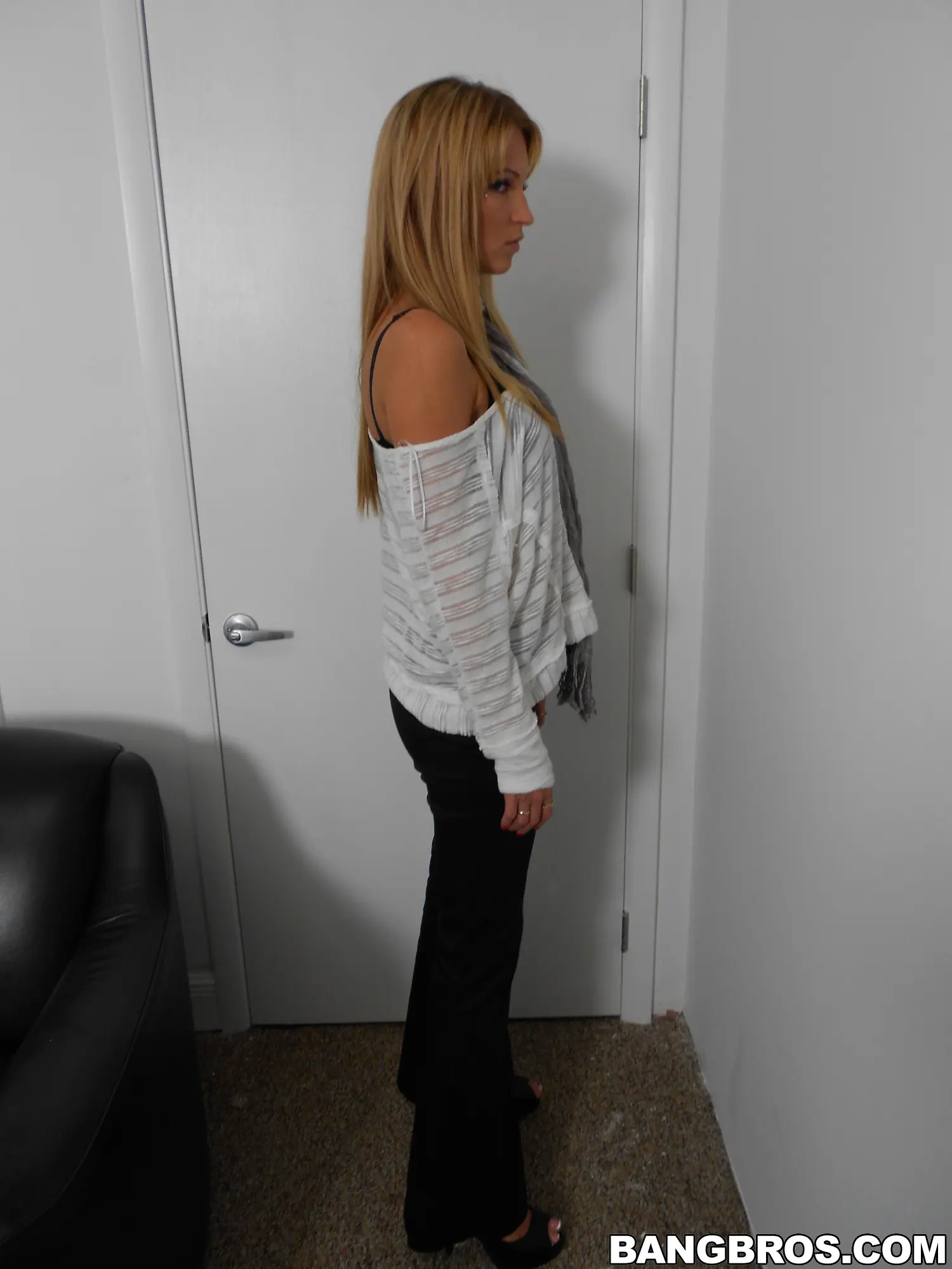 Bangbros 'Modelo rubia se deja follar' protagonizando Trixie Star (foto 4)