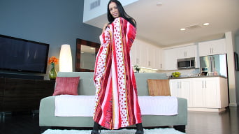 Vanilla DeVille in 'Horny MILF gets pounded'