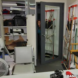 Veronica Avluv in 'Bangbros' Big tit MILF squirts in the backroom (Thumbnail 1)