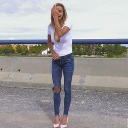 Veronica Leal in 'Bangbros' Fucking Veronica's Ass On A Highway Bridge (Thumbnail 96)