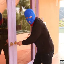 Vicki Chase en La sorpresa anal de Vicki Chase (foto 48) Vicki Chase en 'Bangbros' La sorpresa anal de Vicki Chase (Miniatura 48)