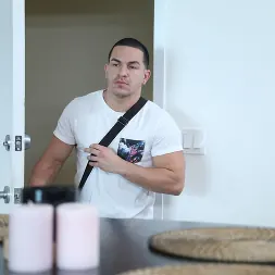 Victoria June en 'Bangbros' La tetona Victoria se folla a su nuevo compañero de cuarto (Miniatura 42)