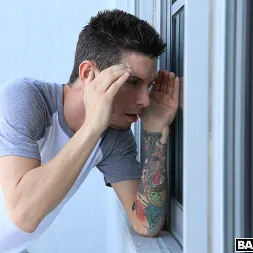 Victoria June en 'Bangbros' La primera creampie de Victoria June (Miniatura 120)