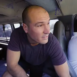 Vienna Black en 'Bangbros' Latina emprendedora obtiene lo que se merece (Miniatura 1)