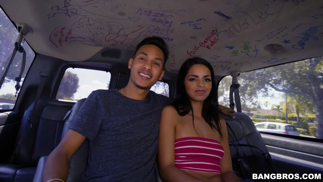 Bangbros 'Latina emprendedora obtiene lo que se merece' protagonizando Vienna Black (foto 120)