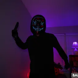 Violet Gems en Tu agujero es el siguiente (foto 207) Violet Gems en 'Bangbros' Tu agujero es el siguiente (Miniatura 207)