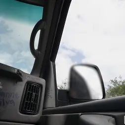 Violet Reign en Linda chica se deja follar en el autobús (foto 1) Violet Reign en 'Bangbros' Linda chica se deja follar en el autobús (Miniatura 1)