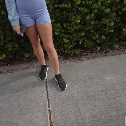 Violet Reign en Linda chica se deja follar en el autobús (foto 375) Violet Reign en 'Bangbros' Linda chica se deja follar en el autobús (Miniatura 375)