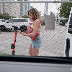 Vivianne DeSilva in 'Bangbros' Anal Transportation (Thumbnail 375)