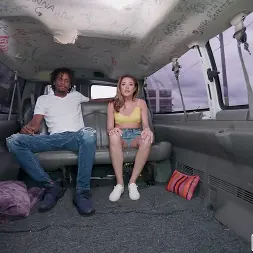 Vivianne DeSilva en 'Bangbros' Transporte anal (Miniatura 825)