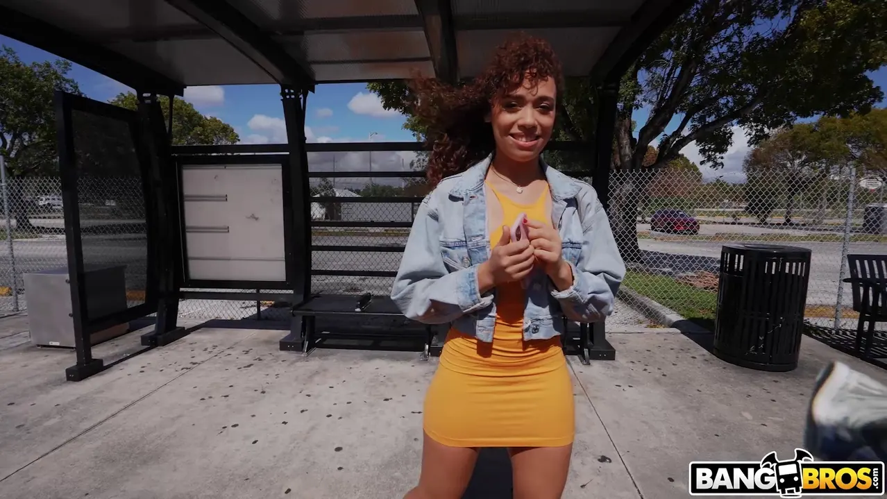 Willow Ryder en 'Cabra de garganta' from 'Bangbros' (foto 670) Bangbros 'Cabra de garganta' protagonizando Willow Ryder (foto 670)