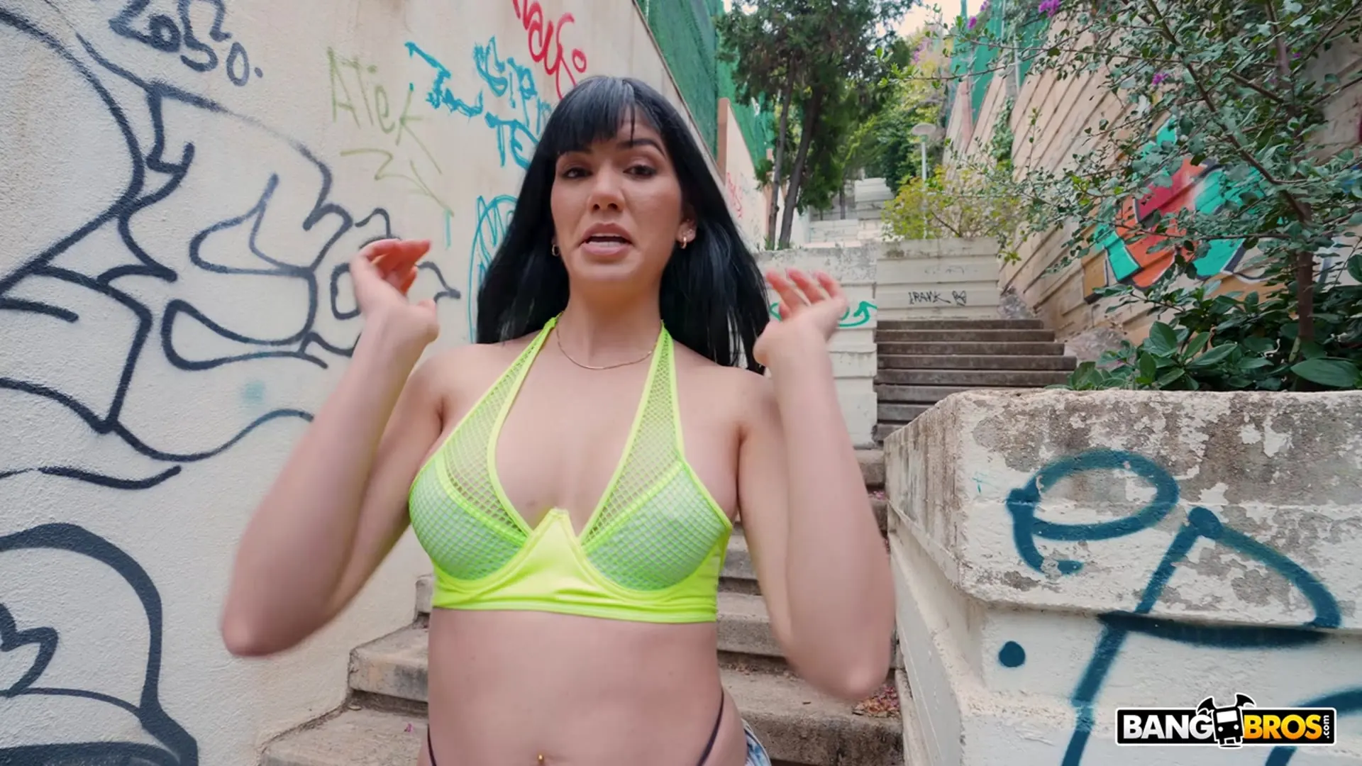 Bangbros '¡A Yennifer le encanta el sexo anal público!' protagonizando Yenifer Chacon (foto 53)