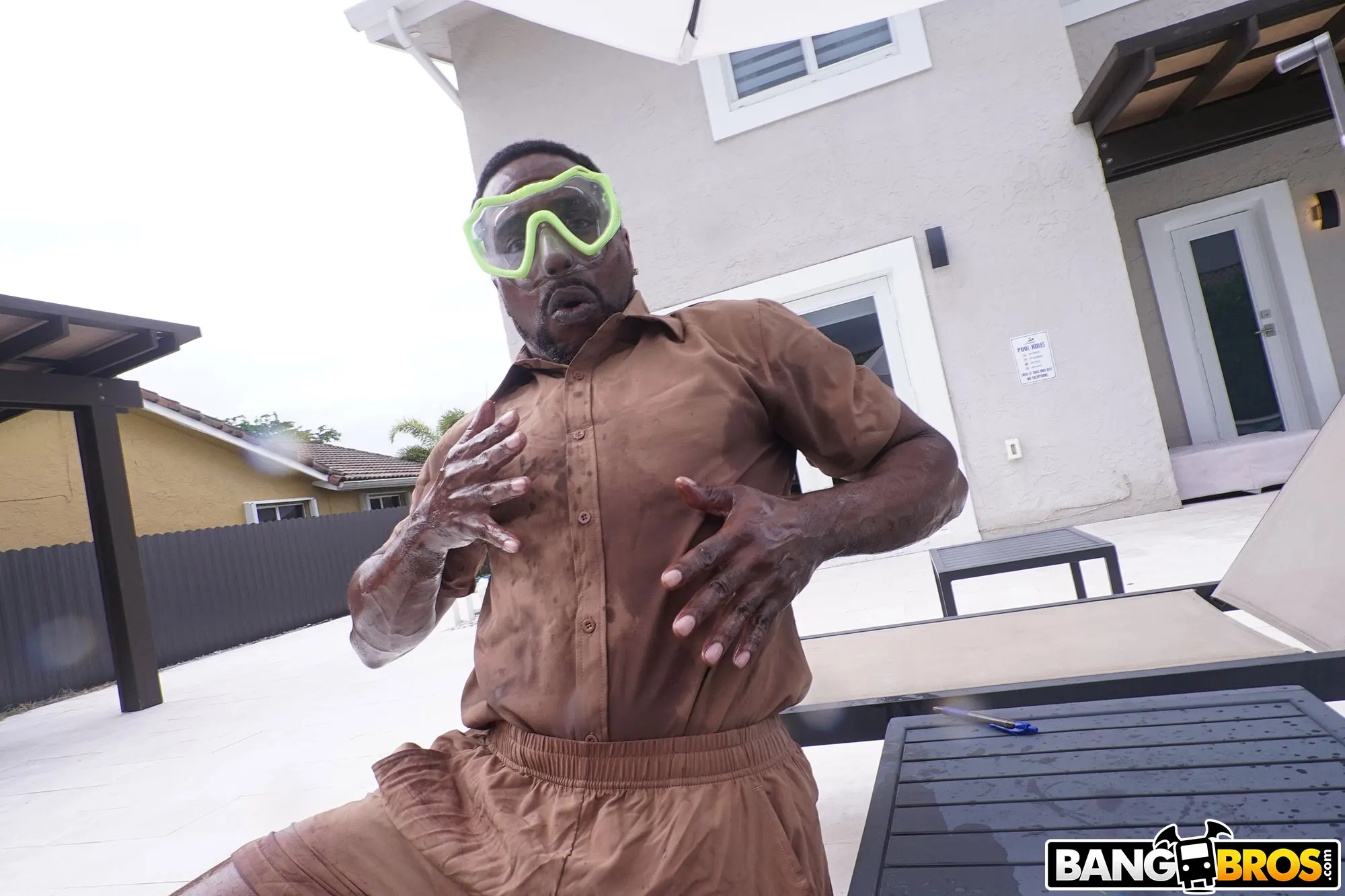 Bangbros 'Hands to Ass Delivery Here!' starring Yum Thee Boss (Photo 210)