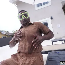 Yum Thee Boss in 'Bangbros' Hands to Ass Delivery Here! (Thumbnail 210)