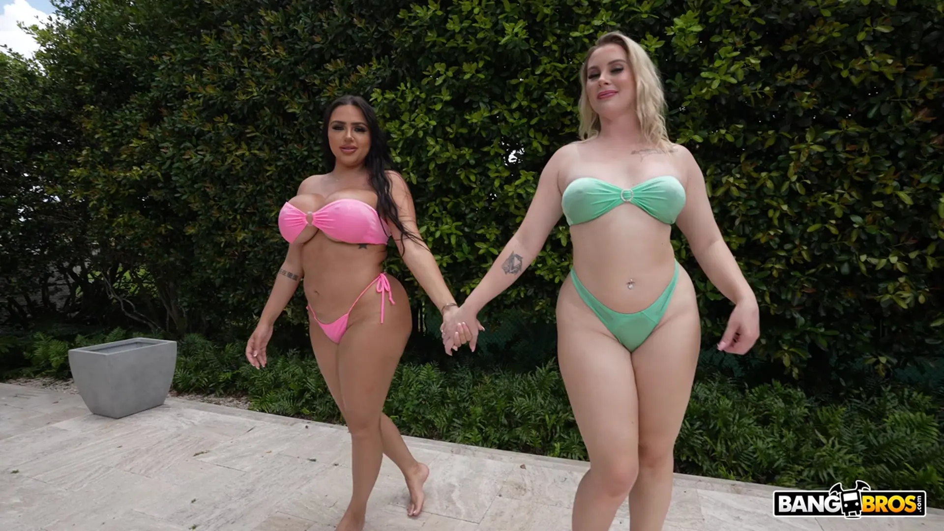 Bangbros '¡Foxxxes en el desfile!' protagonizando Zoey Foxx (foto 150)